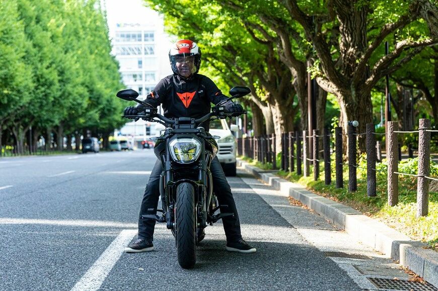 Xディアベル・ネラのディテール（東洋経済オンライン編集部撮影）