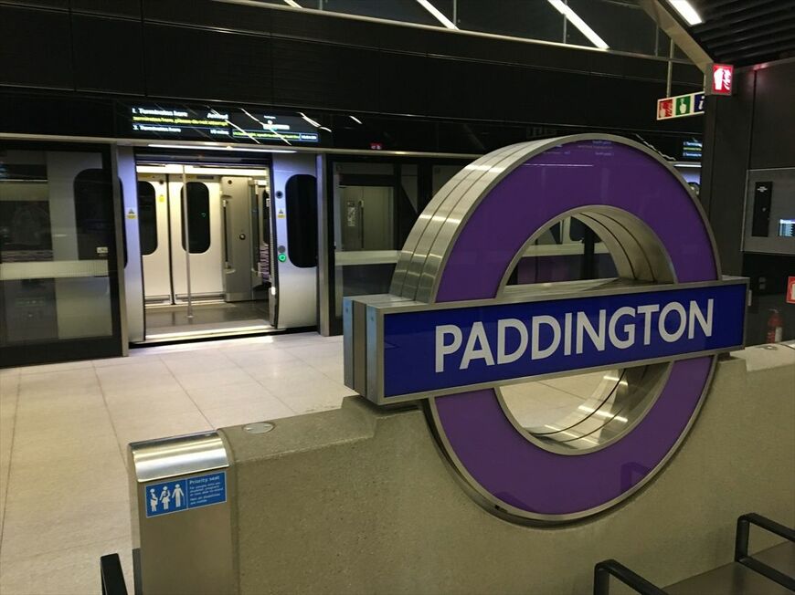 パディントン駅のホーム（筆者撮影）
