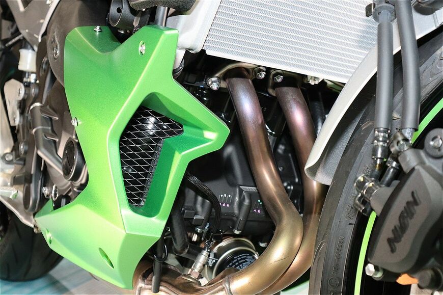 カワサキモータース「Z7ハイブリッド」（筆者撮影）