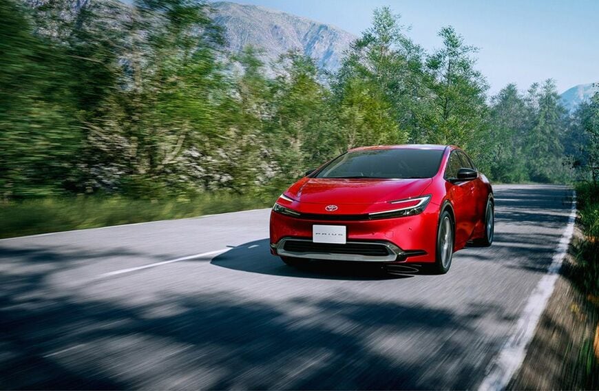 1997年に初代が発売された「プリウス」は現在5代目だ（写真：トヨタ自動車）