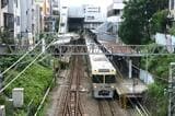 京王電鉄明大前駅の井の頭線ホーム（筆者撮影）