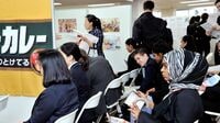 外国人留学生向けの就活支援は喫緊の課題だ 留学生増加でも3割しか日本で就職できない