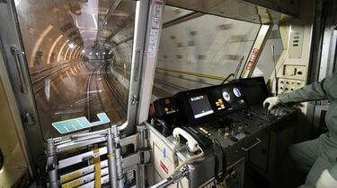 Amazon.co.jp: 大阪市営地下鉄運転席展望【ブルーレイ版】谷町線