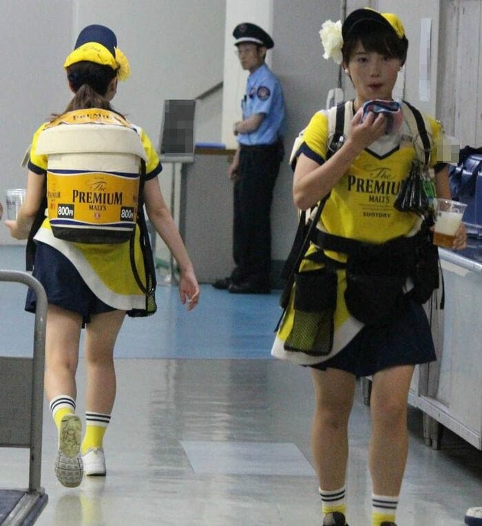 入れ替わり立ち替わり交換に訪れる