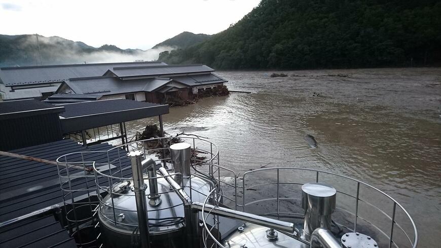 水没した岩泉ヨーグルトの製造工場