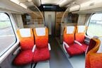 車端部には大型荷物スペースを設置