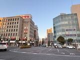 市川駅の様子。かつては6軒もの百貨店が存在した（写真：筆者撮影）