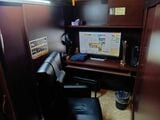WordもExcelも使えるブース席（著者撮影）