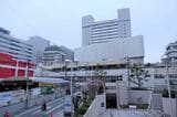 南側の近鉄パーキングビルから見た大阪阿部野橋駅（記者撮影）