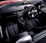 マツダの3代目「ロードスター（NC1）」（写真：マツダ）