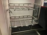 スイスの2階建て車両にある、スキー板を立て掛けるラック（筆者撮影）
