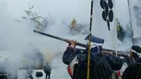 ｢天地に響き渡るほどの凄まじい銃撃戦｣大河ドラマ『豊臣兄弟!』快進撃の織田信長を支えた"新兵器"の正体