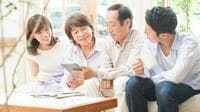 50代後半の6割が｢親の預貯金を知らない｣現実 親の財産を管理している人は2割弱～3割強