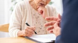 ｢損をしたくない｣｢もっと儲けたい｣という気持ちが落とし穴　人の心に巧みにつけ込む《投資詐欺》の4つのパターン