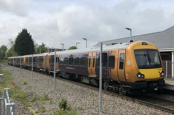 west midlands railway class 172