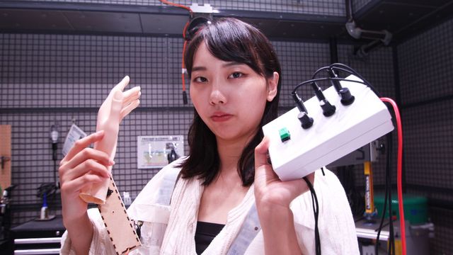 25歳 ムダなモノ を作って稼ぐ彼女の生き方 非会社員 の知られざる稼ぎ方 東洋経済オンライン 経済ニュースの新基準