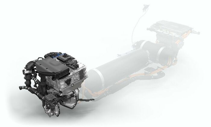 水素から電気を作る燃料電池スタックはフロントに搭載