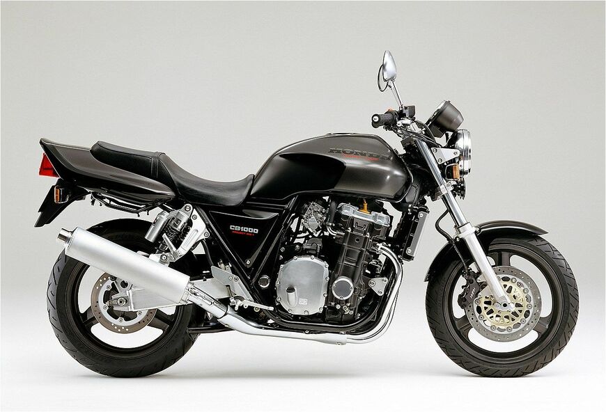 1992年発売のホンダ「CB1000スーパーフォア」（写真：本田技研工業）