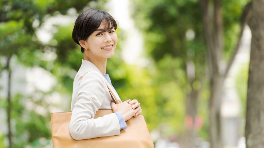 笑顔の女性