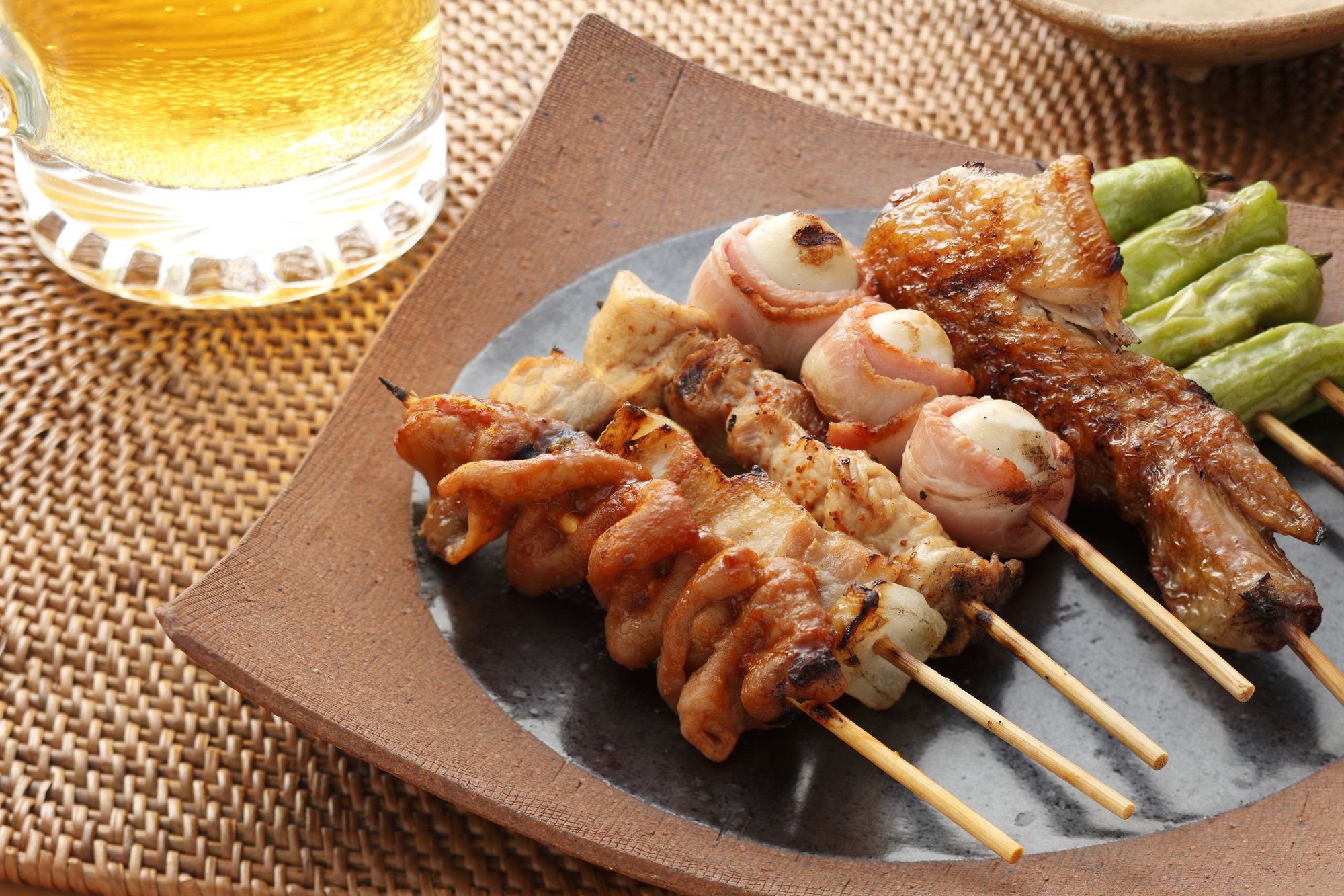 うまい焼き鳥を見抜く プロの5本 教えます 外食 東洋経済オンライン 社会をよくする経済ニュース