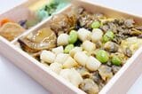 既存の人気駅弁「品川貝づくし」も「車窓食堂」ブランドになった（写真：恵 知仁）