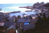 能登半島は海沿いに小さな集落が点在し里山里海の風景が広がる（撮影：南正時）