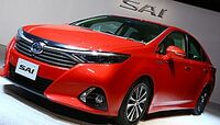 トヨタ「SAI」が売れなかった理由 HV専用の“小さな高級車”、挽回狙い大変身