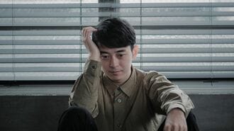 ぼんやりする人