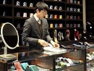 リコーの構造転換（中）-「草の根クラウド」で中小企業を囲い込め