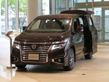 アルベール フューチュロスコープ・パーク – パリ発プライベートツアー