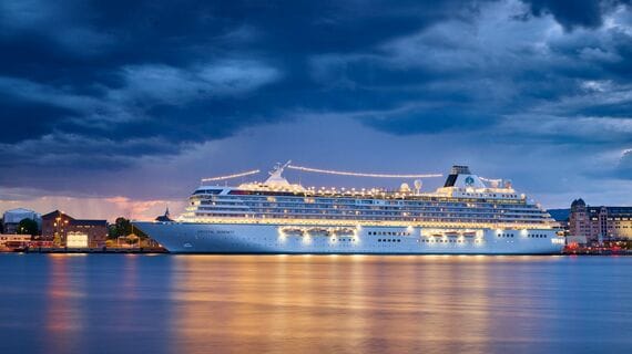 クリスタル・セレニティ