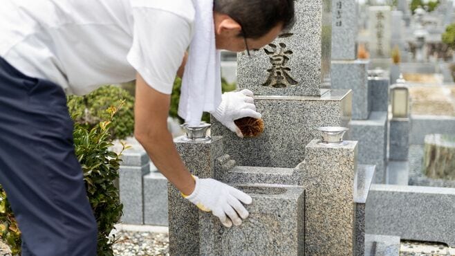土日で月10万円稼げる｢墓参り代行｣のリアル