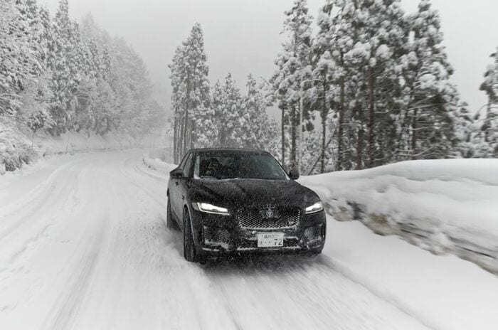 ジャガー Fペイス｜Jaguar F-PACE