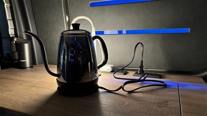 LACホールディングスのBEVキャンピングカー「LAC EVキャンパーC」（写真：LACホールディングス）