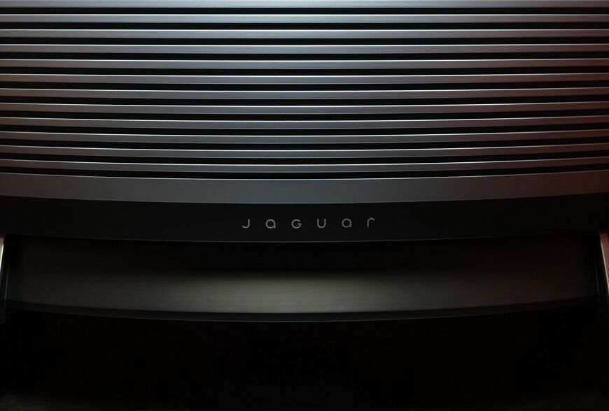 写真：Jaguar Cars