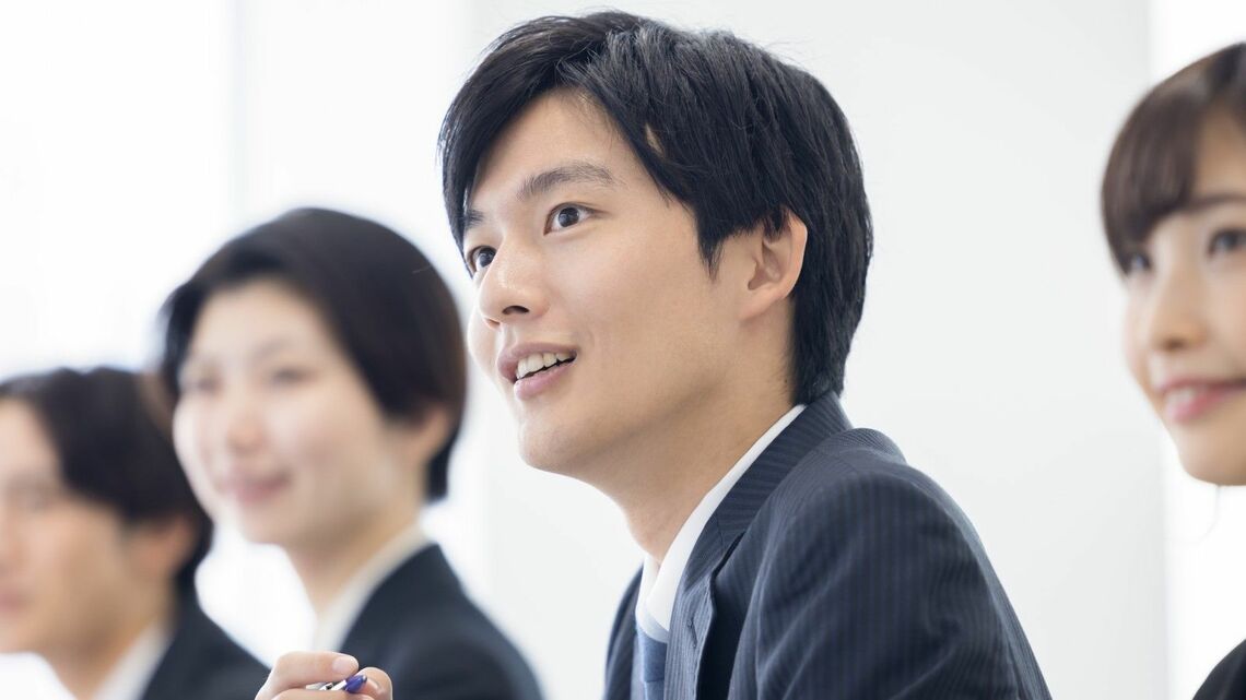 笑顔の就活生たち