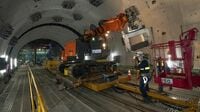 まさに佳境､｢相鉄･東急直通線｣工事現場を歩く 巨大なシールドマシンが地下深くを掘り進む