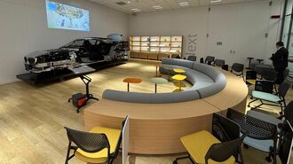 村田製作所が体験型施設で車載技術をアピール