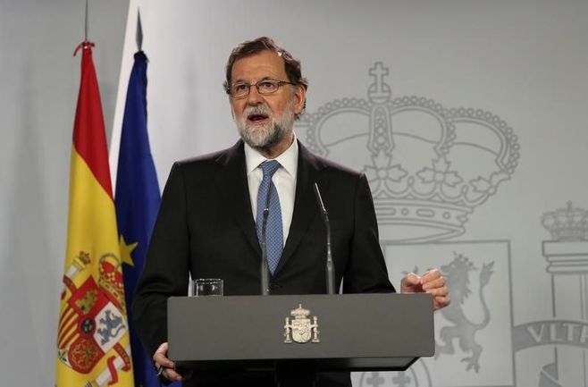 スペイン首相､カタルーニャ州政府閣僚解任