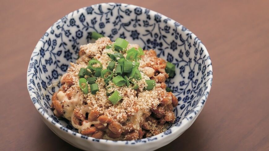 老化の原因「酸化」「糖化」を、防ぐことができる食材「ごま」。6種の「細胞のおそうじふりかけ」の作り方を紹介します（出所：『体の不調がみるみる消える 細胞のおそうじふりかけ』）