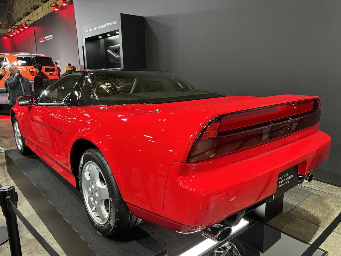 35年以上が経つとは思えない新車のような仕上がりの「NSX」（筆者撮影）