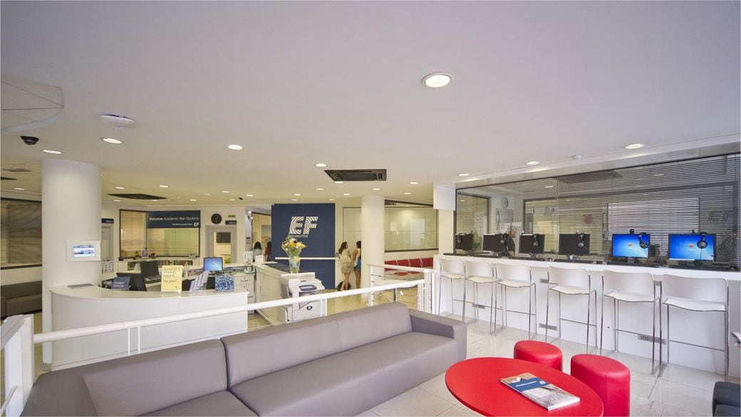 留学エージェントEF