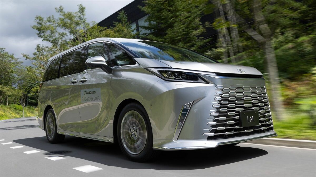 レクサス｢LM｣はアルファードと何が違うのか？ 発売間近の3車試乗で見た