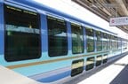 近鉄の観光特急「しまかぜ」も2階建て車だ