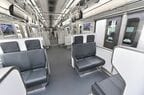 相鉄9000系リニューアル車両の車内