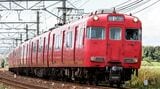 中京地区で赤い電車と言えば名鉄。6000系電車は1976年に登場した（筆者撮影）