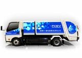FCEVのゴミ収集車は騒音も少ない。多くの自治体から引き合いがあるという（写真：トヨタ自動車）