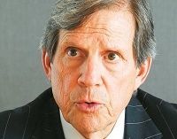 ピーター・T・グラウアー ブルームバーグ会長--金融市場縮小の今こそアグレッシブに攻める