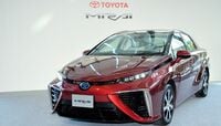 水素スタンドは､商売にならない!? トヨタの燃料電池車は普及するのか？