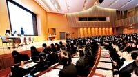 ｢戦力化｣に本腰 海外子連れ赴任も 商社の女たち